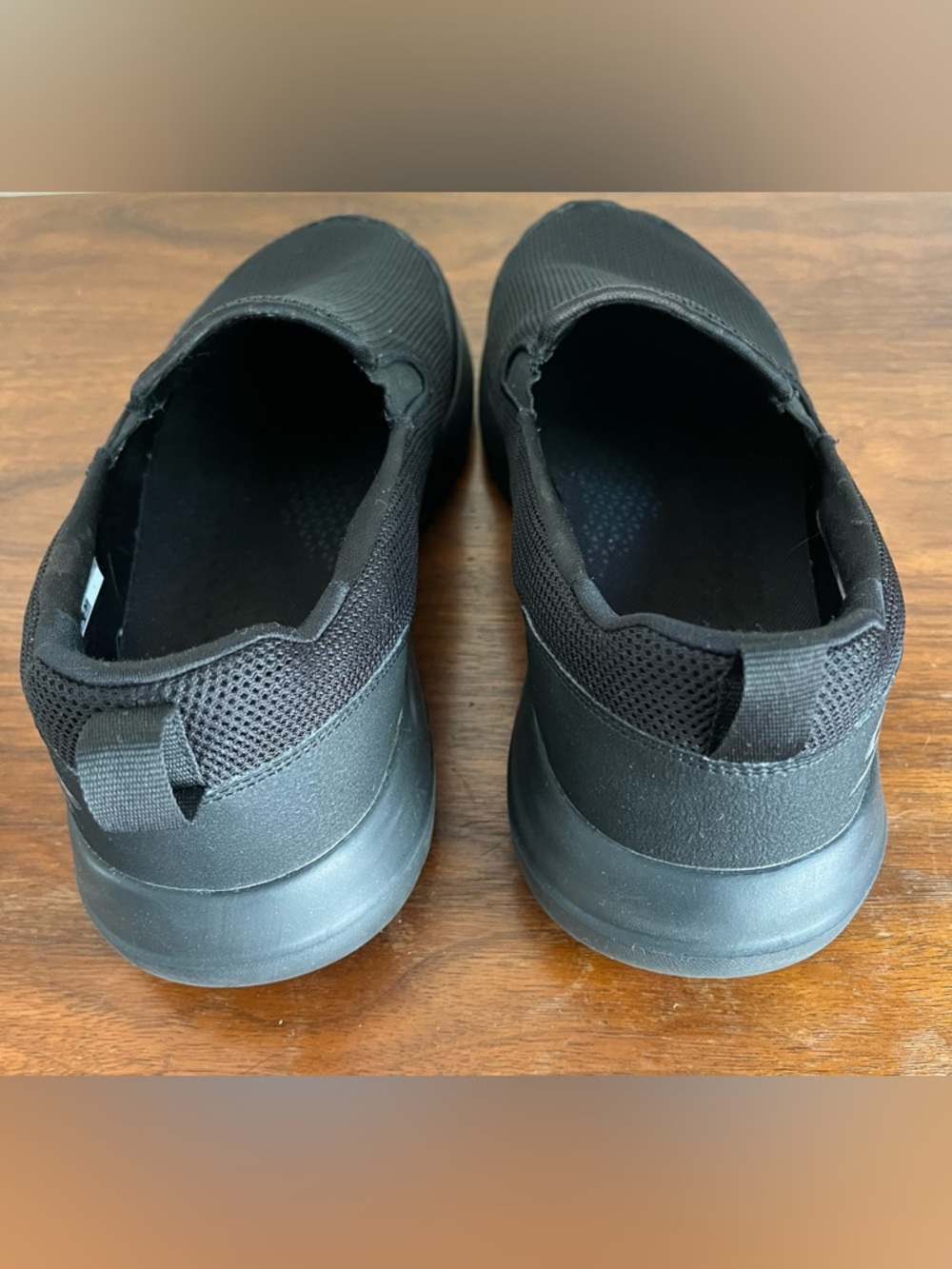 Skechers GO Walk Men's Black Slip-On Sneakers - Picture 3 of 8
